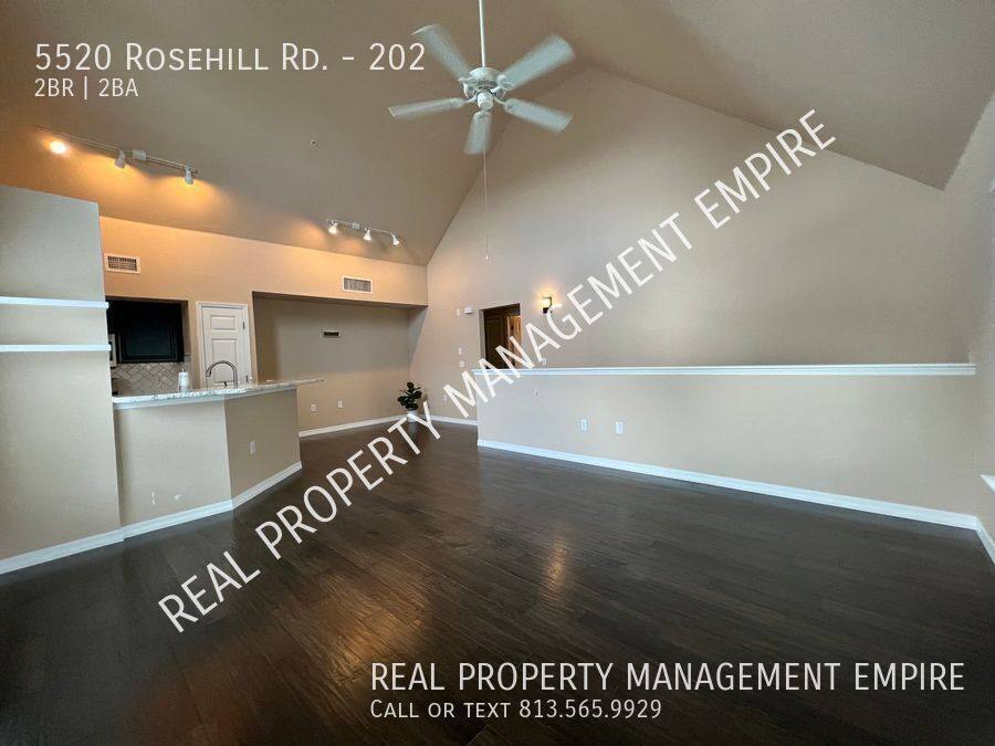 Apartment for rent at 5520 Rosehill Rd #202, Sarasota, FL 34233