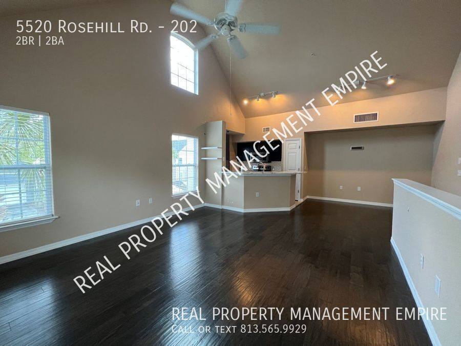 Apartment for rent at 5520 Rosehill Rd #202, Sarasota, FL 34233