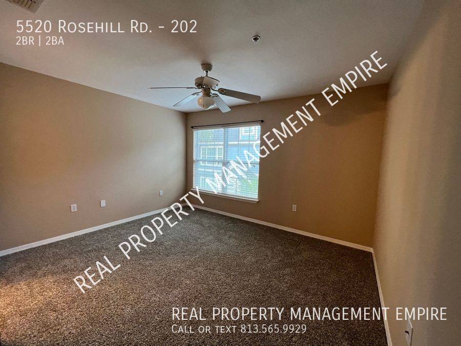 Apartment for rent at 5520 Rosehill Rd #202, Sarasota, FL 34233
