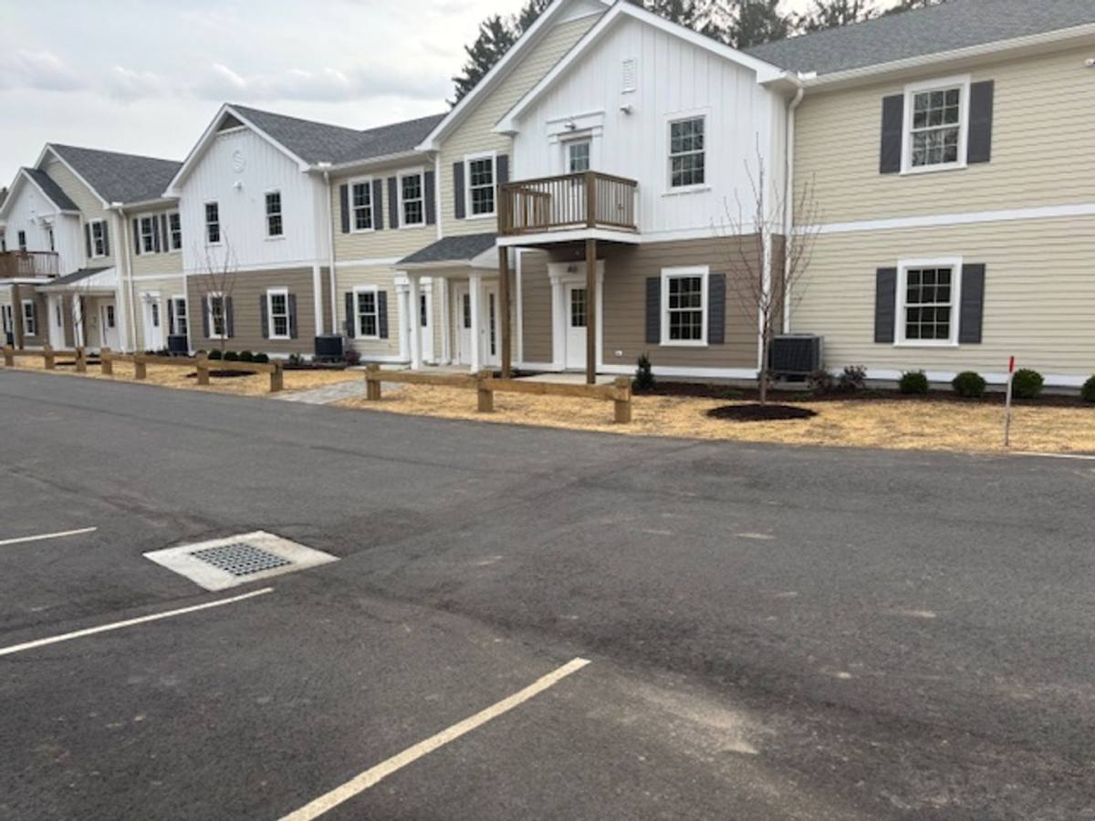 Apartment for rent at 312 336 Old Waterbury Rd, Southbury, CT 06488