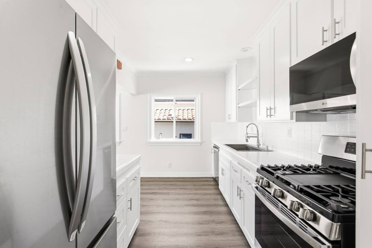 Apartment for rent at 833 15th St, Santa Monica, CA 90403