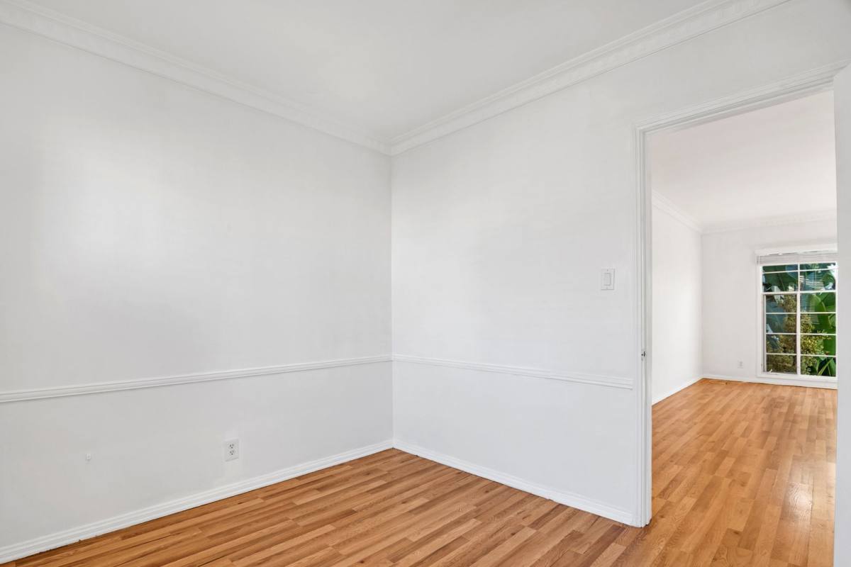 Apartment for rent at 651 Midvale Ave, Los Angeles, CA 90024