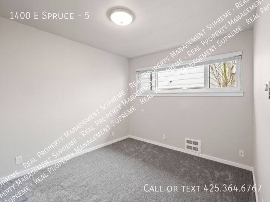 Apartment for rent at 1400 E Spruce #5, Seattle, WA 98122