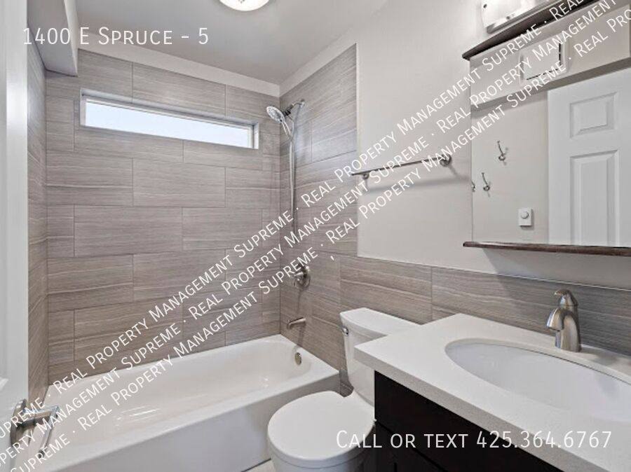 Apartment for rent at 1400 E Spruce #5, Seattle, WA 98122