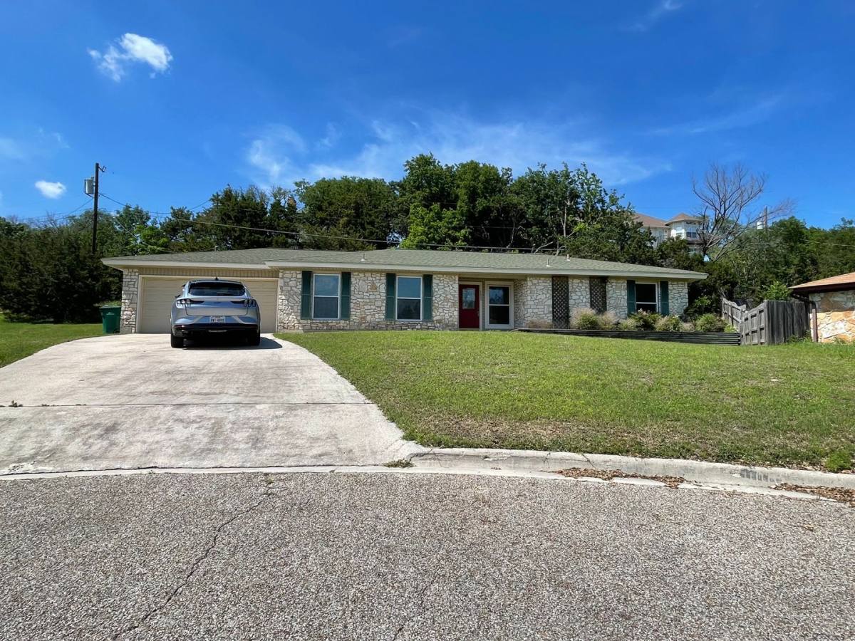 House for rent at 1605 Cedar Oaks Lane, Harker Heights, TX 76548