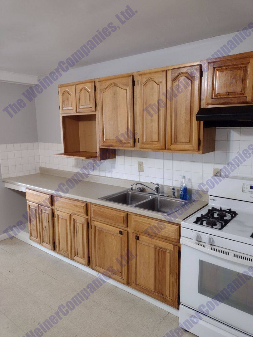 House for rent at 708 Scottswood Dr, Urbana, IL 61802