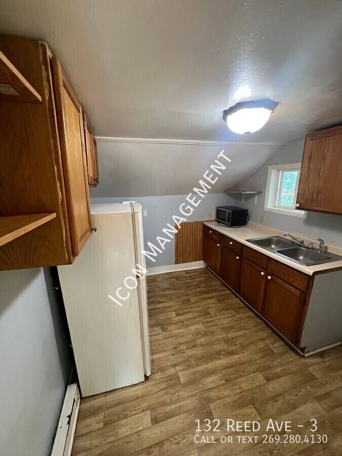 Apartment for rent at 132 Reed Ave #3, Kalamazoo, MI 49001