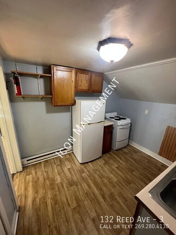 Apartment for rent at 132 Reed Ave #3, Kalamazoo, MI 49001
