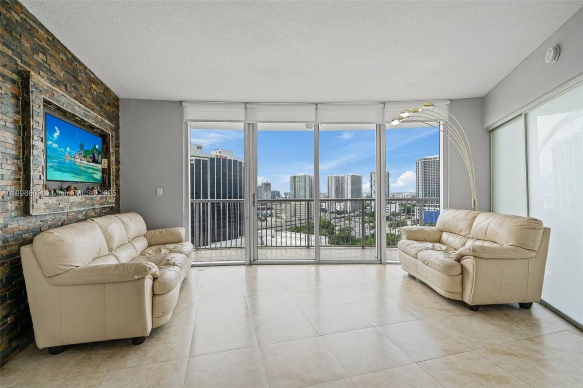 Condo for rent at 1750 N Bayshore Dr #2314, Miami, FL 33132