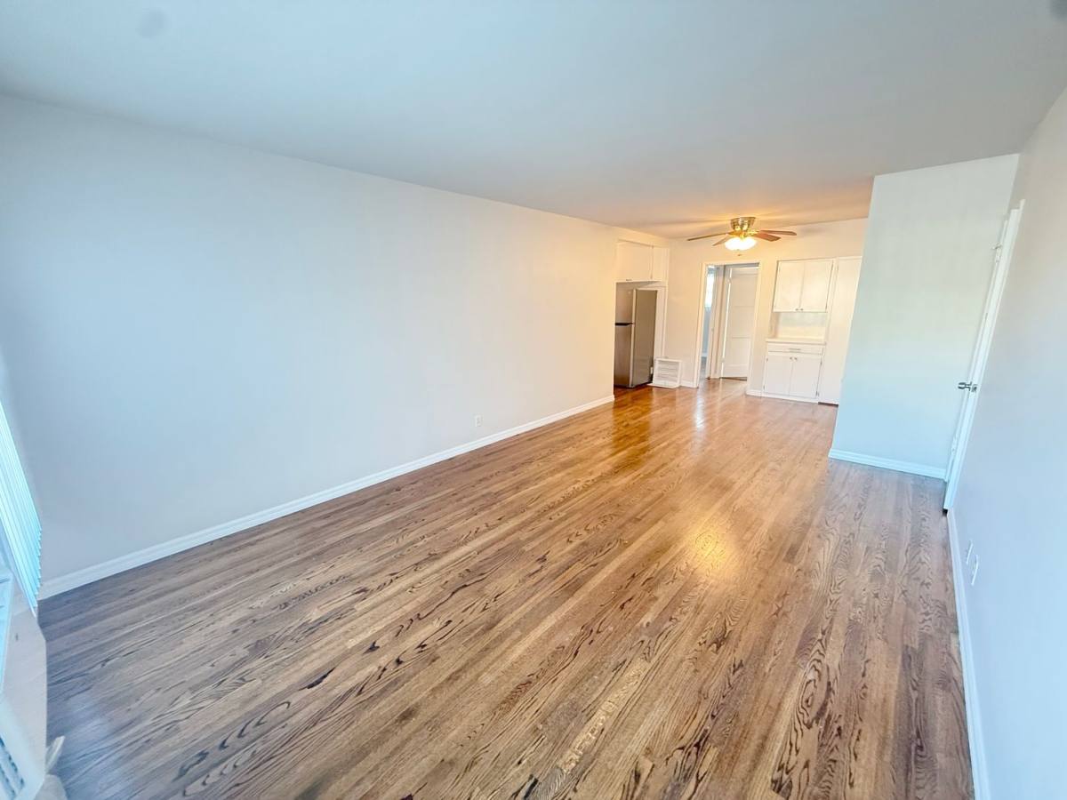 Apartment for rent at 4123-4125 Ocean View Blvd, Montrose, CA 91020