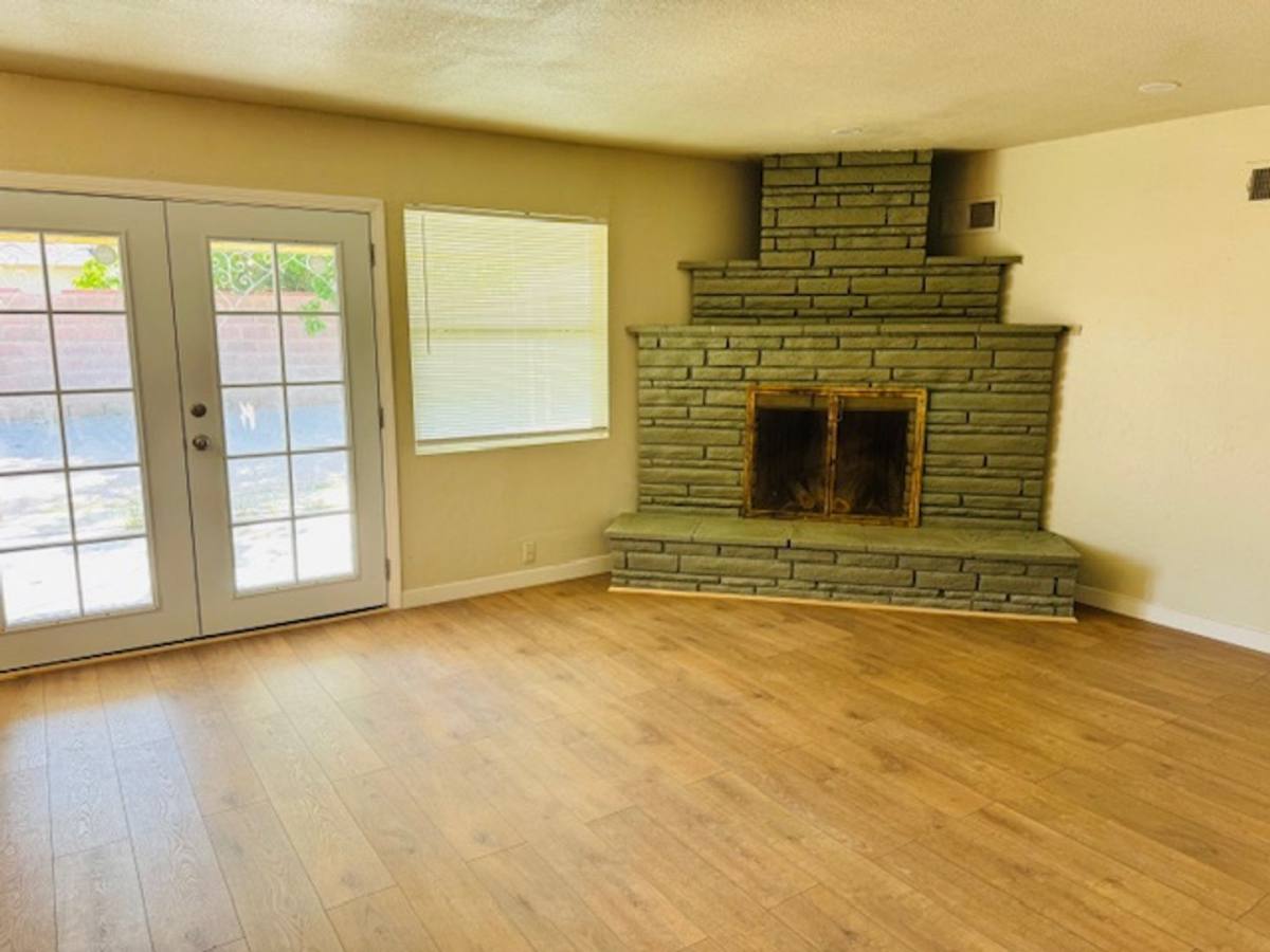 House for rent at 45402 5th St E, Lancaster, CA 93535