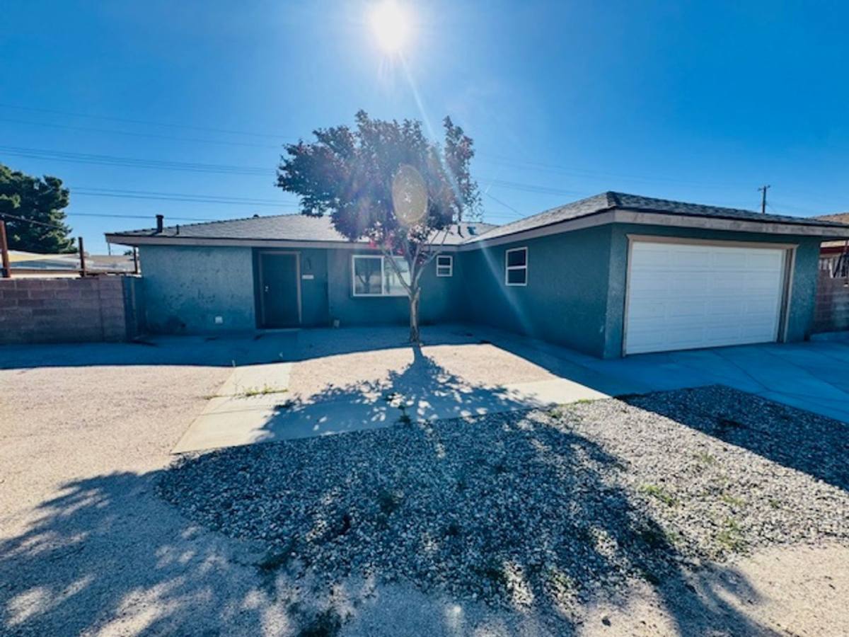 House for rent at 45402 5th St E, Lancaster, CA 93535