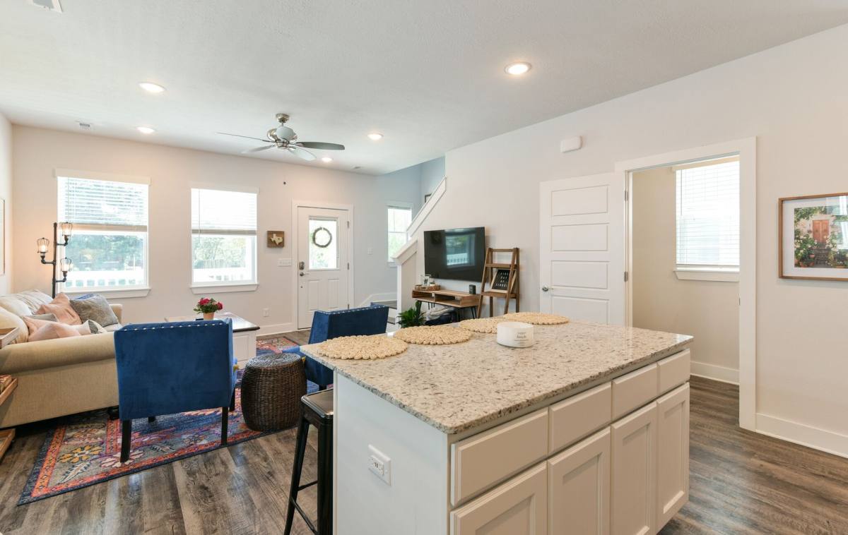 Apartment for rent at 540 S Kickapoo, Springfield, MO 65802