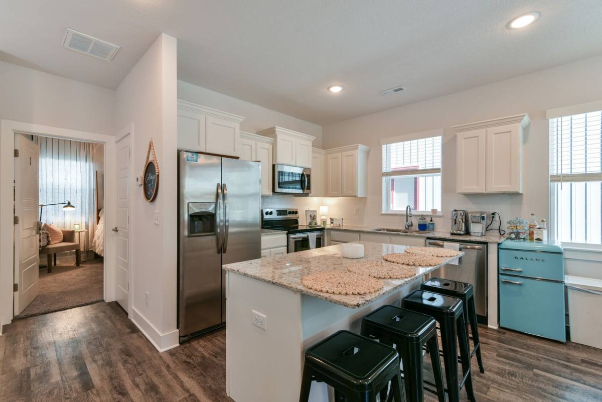 Apartment for rent at 540 S Kickapoo, Springfield, MO 65802
