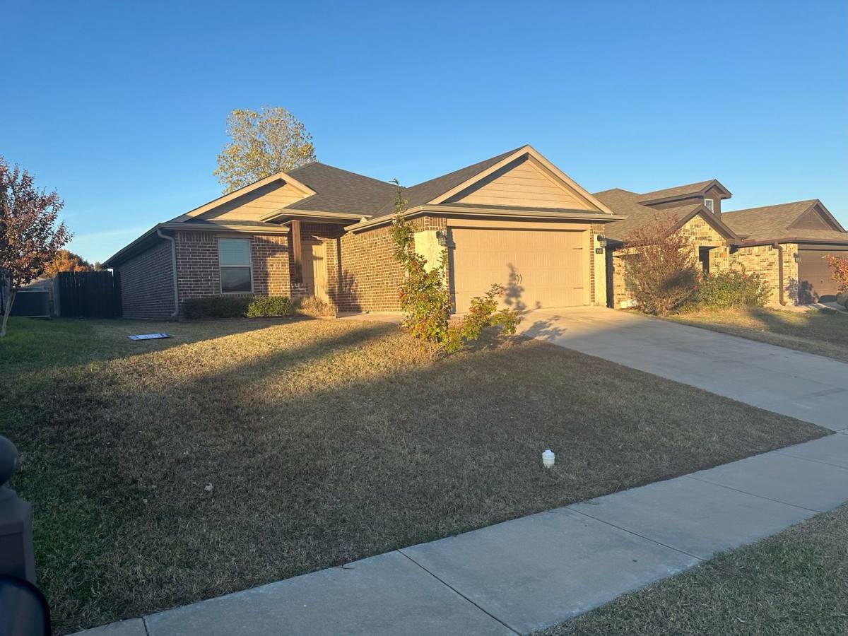 House for rent at 3501 Ballam St, Sherman, TX 75092