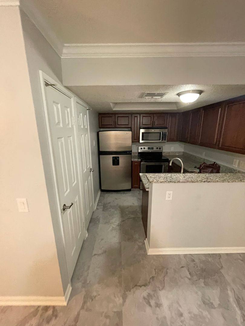 Condo for rent at 1720 E Thunderbird Rd, Phoenix, AZ 85022