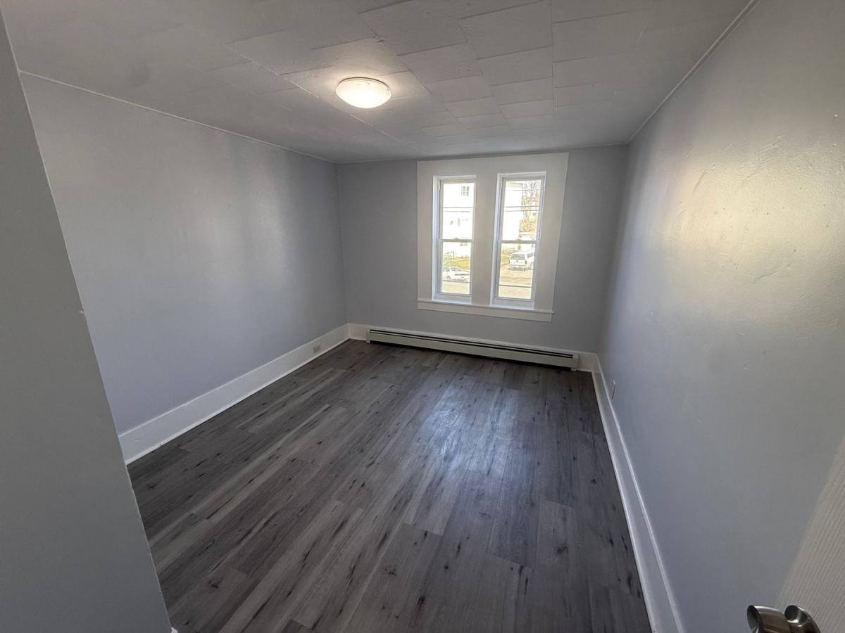 Apartment for rent at 573 Main St, Southbridge, MA 01550