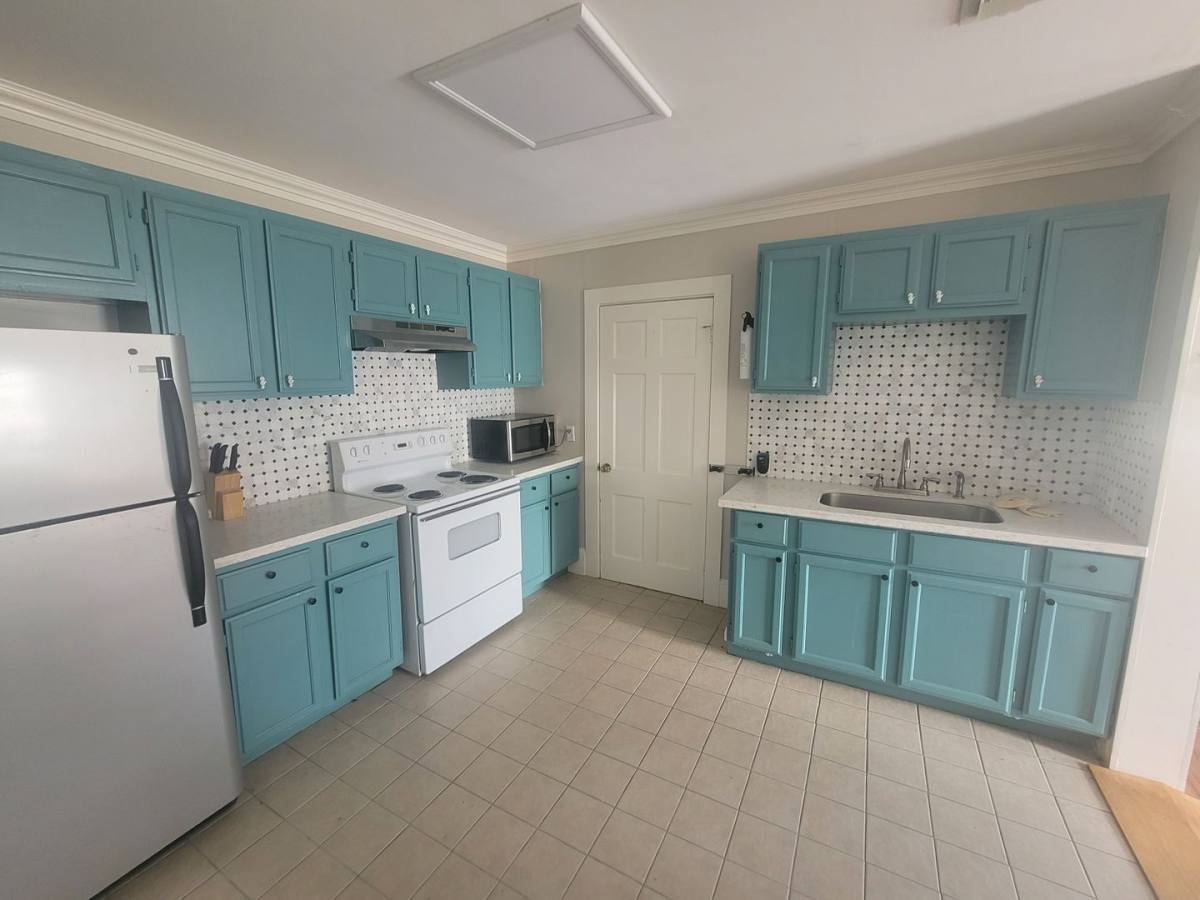House for rent at 1006 Sealy St, Galveston, TX 77550