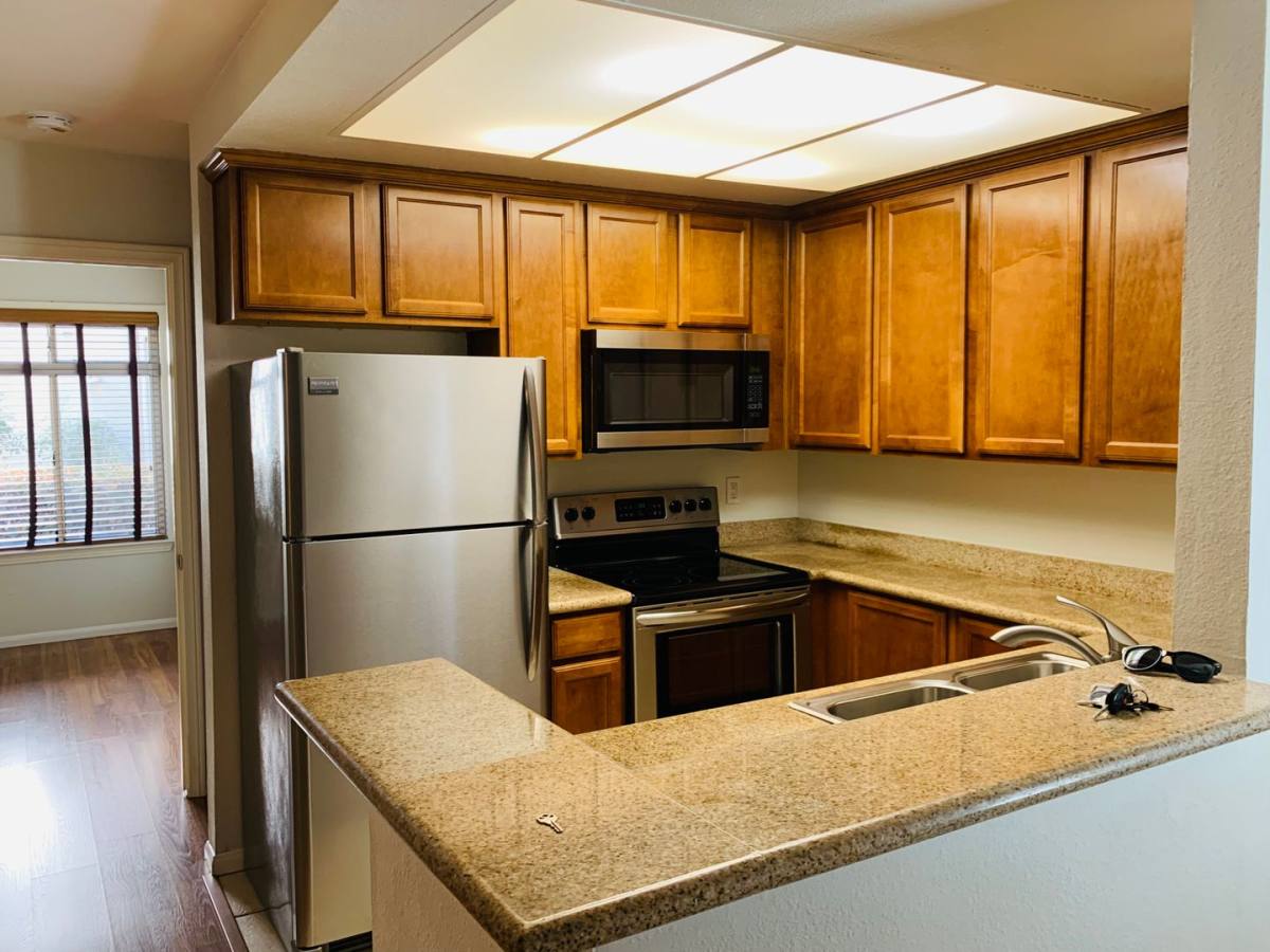 House for rent at 432 Edgehill Lane, Oceanside, CA 92054