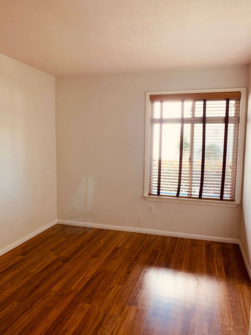 House for rent at 432 Edgehill Lane, Oceanside, CA 92054