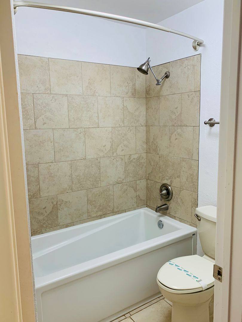House for rent at 432 Edgehill Lane, Oceanside, CA 92054