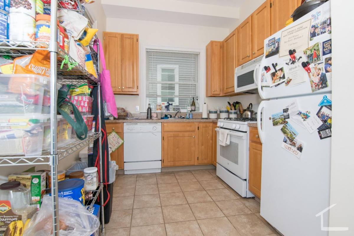 Apartment for rent at 10 Gardner Terrace #313, Allston, MA 02134