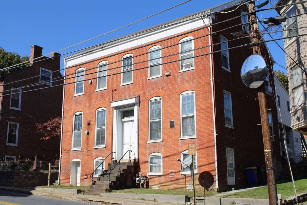 Apartment for rent at 117 Main St, Glen Rock, PA 17327