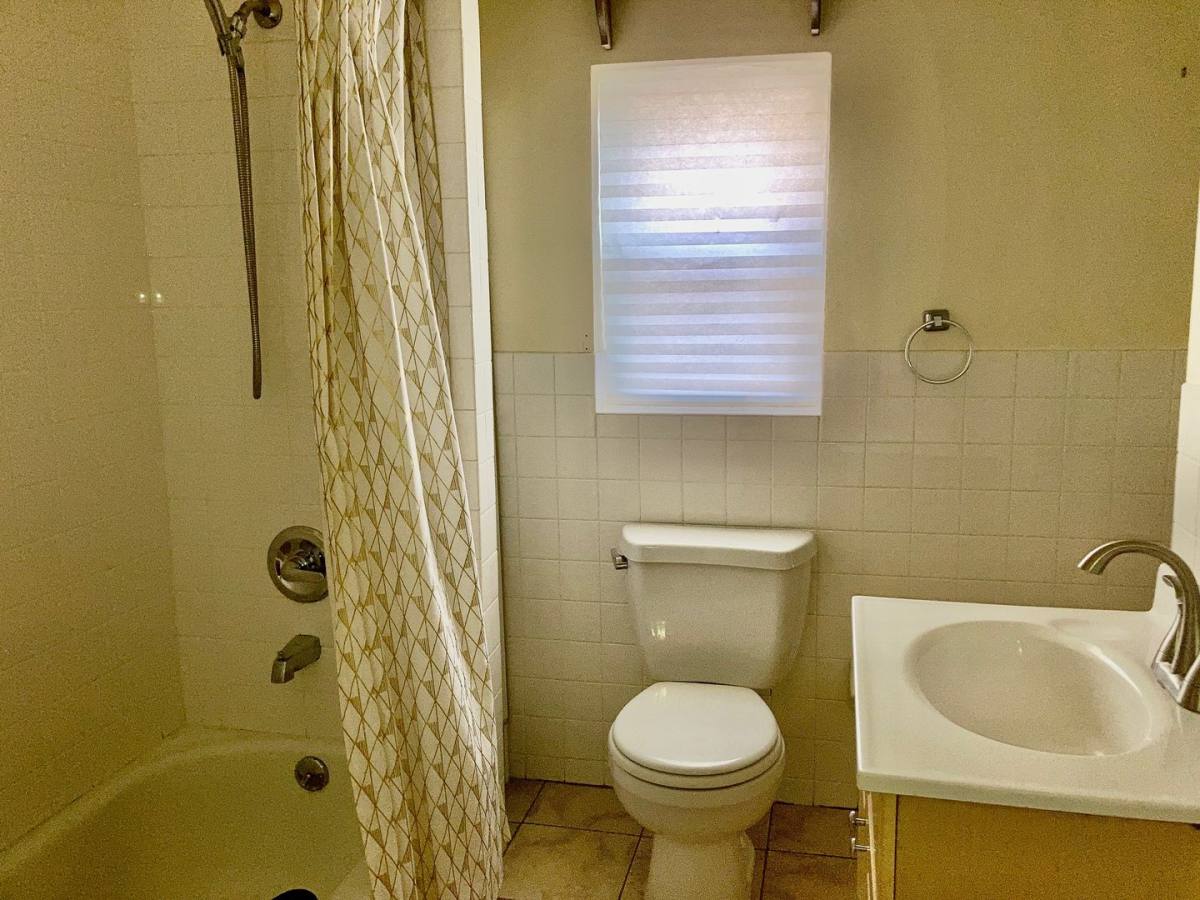 Apartment for rent at 1122 S Broad St, Philadelphia, PA 19146
