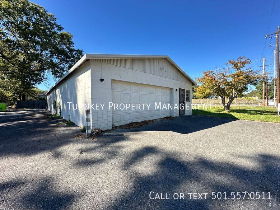 House for rent at 900 W 25th St, North Little Rock, AR 72114