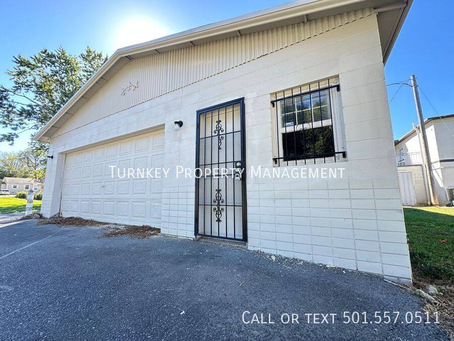 House for rent at 900 W 25th St, North Little Rock, AR 72114