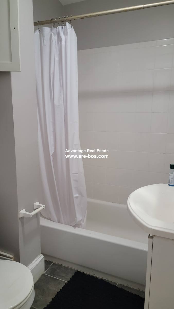 Apartment for rent at 1056 Commonwealth Ave #32, Boston, MA 02215