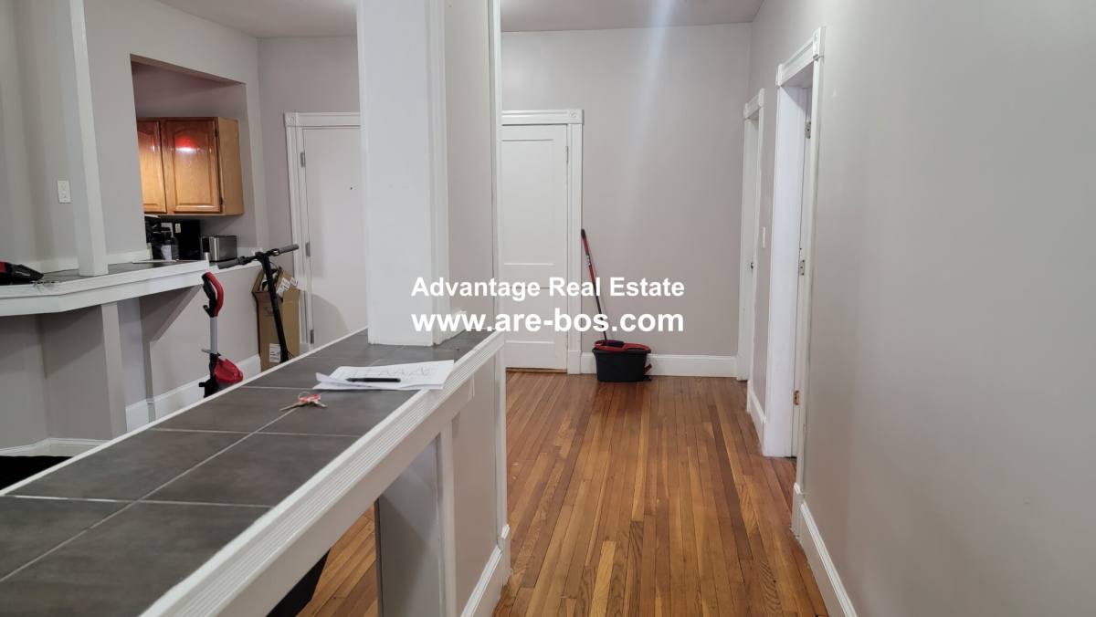 Apartment for rent at 1056 Commonwealth Ave #32, Boston, MA 02215