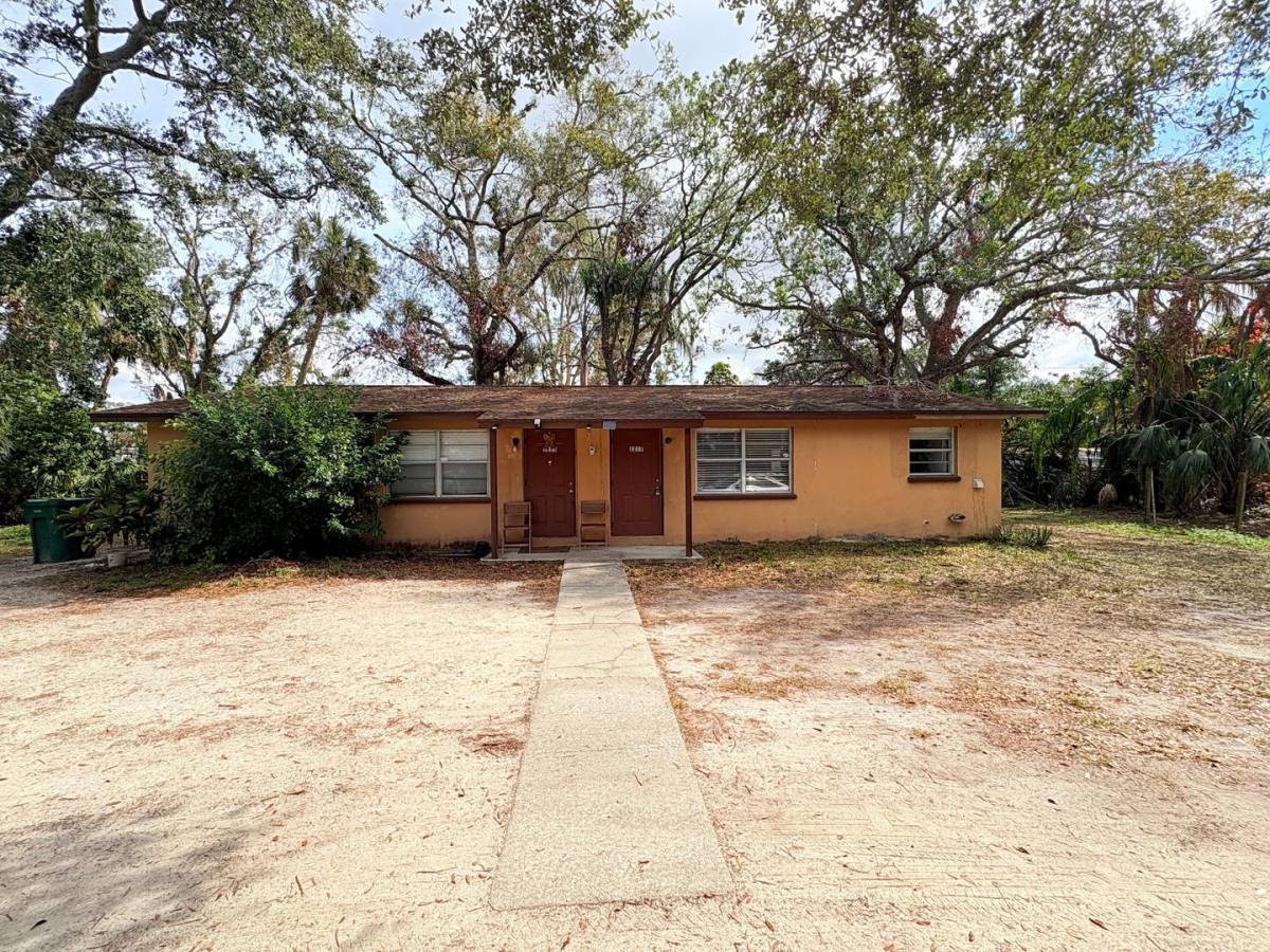 Apartment for rent at 1215-1217 59th Ave E, Bradenton, FL 34203