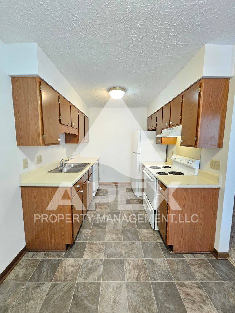 Apartment for rent at 5615 Jacksboro Pike, Knoxville, TN 37918