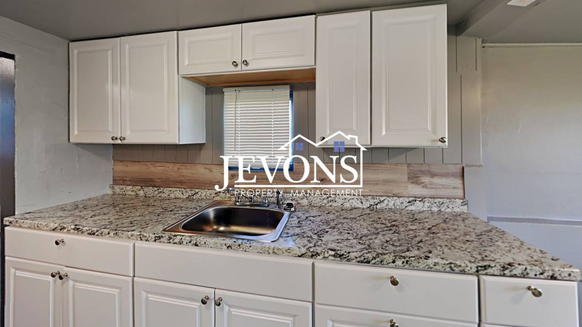 Apartment for rent at 1017 1 2 E Spruce St, Yakima, WA 98901