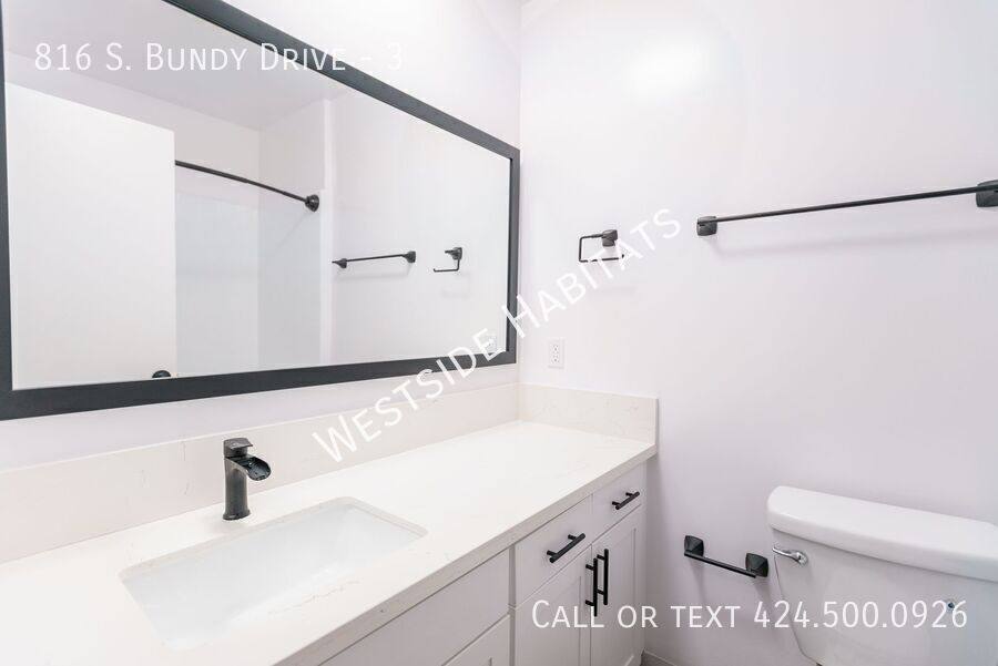Apartment for rent at 816 S Bundy Dr #3, Los Angeles, CA 90049