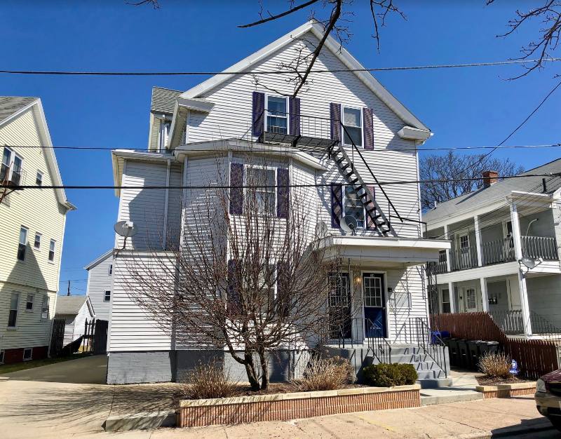 Apartment for rent at 22 Lawrence St #2R, Pawtucket, RI 02860