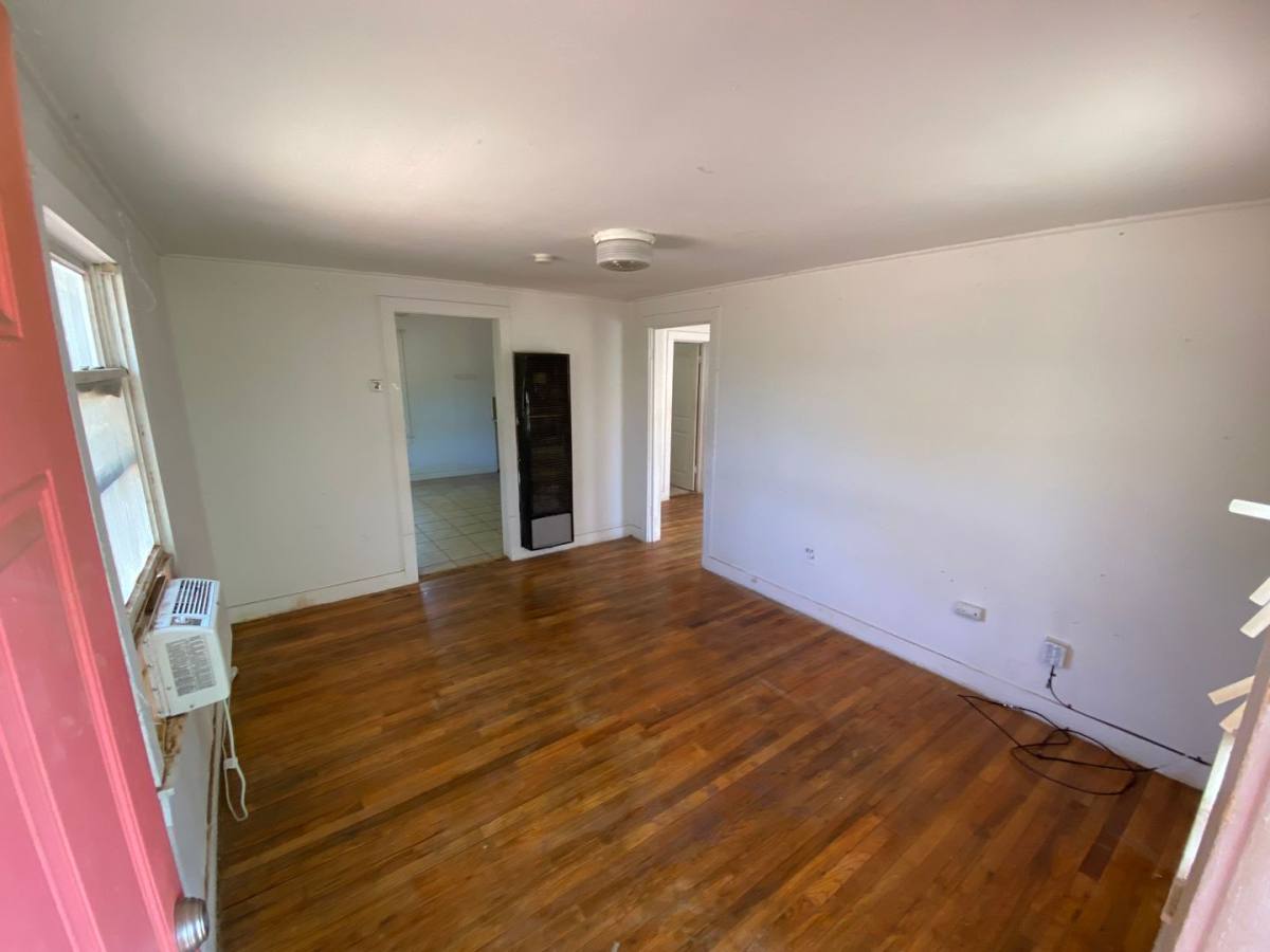 Apartment for rent at 2604 Ave S, Lubbock, TX 79411