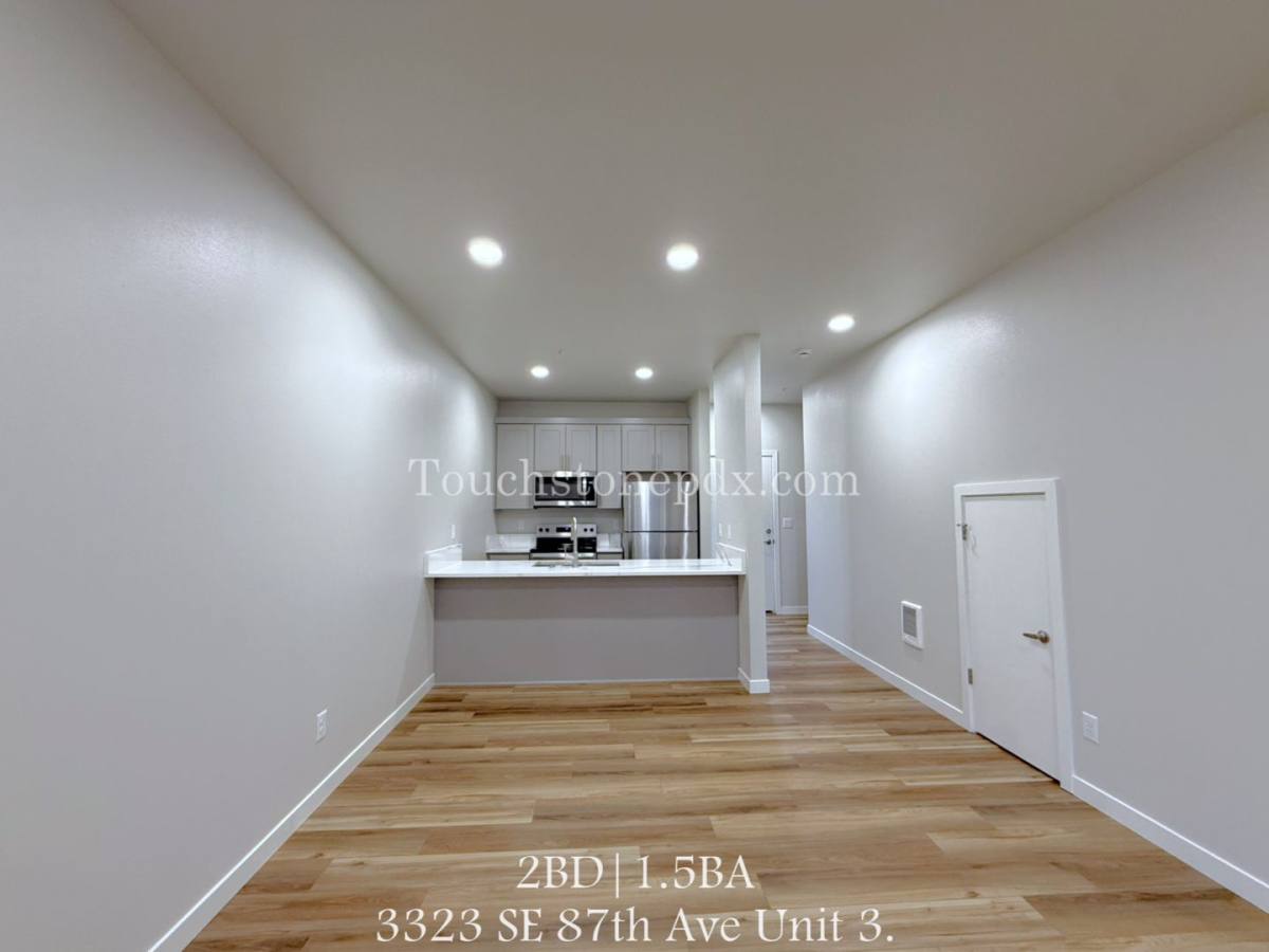 Apartment for rent at 3323 SE 87th Ave, Portland, OR 97266
