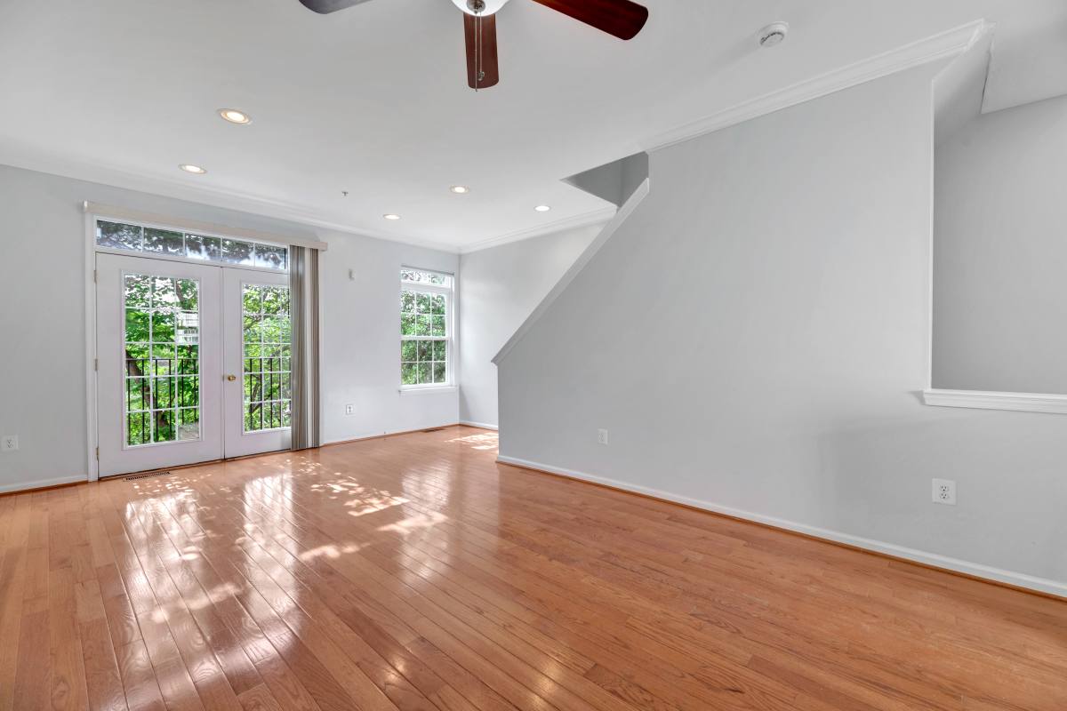 Townhouse for rent at 4287 S Capitol St SW, Washington, DC 20032