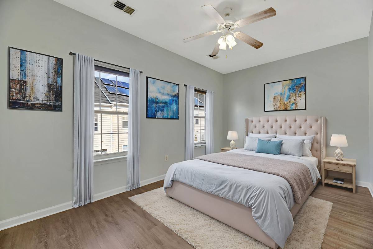 Townhouse for rent at 4287 S Capitol St SW, Washington, DC 20032