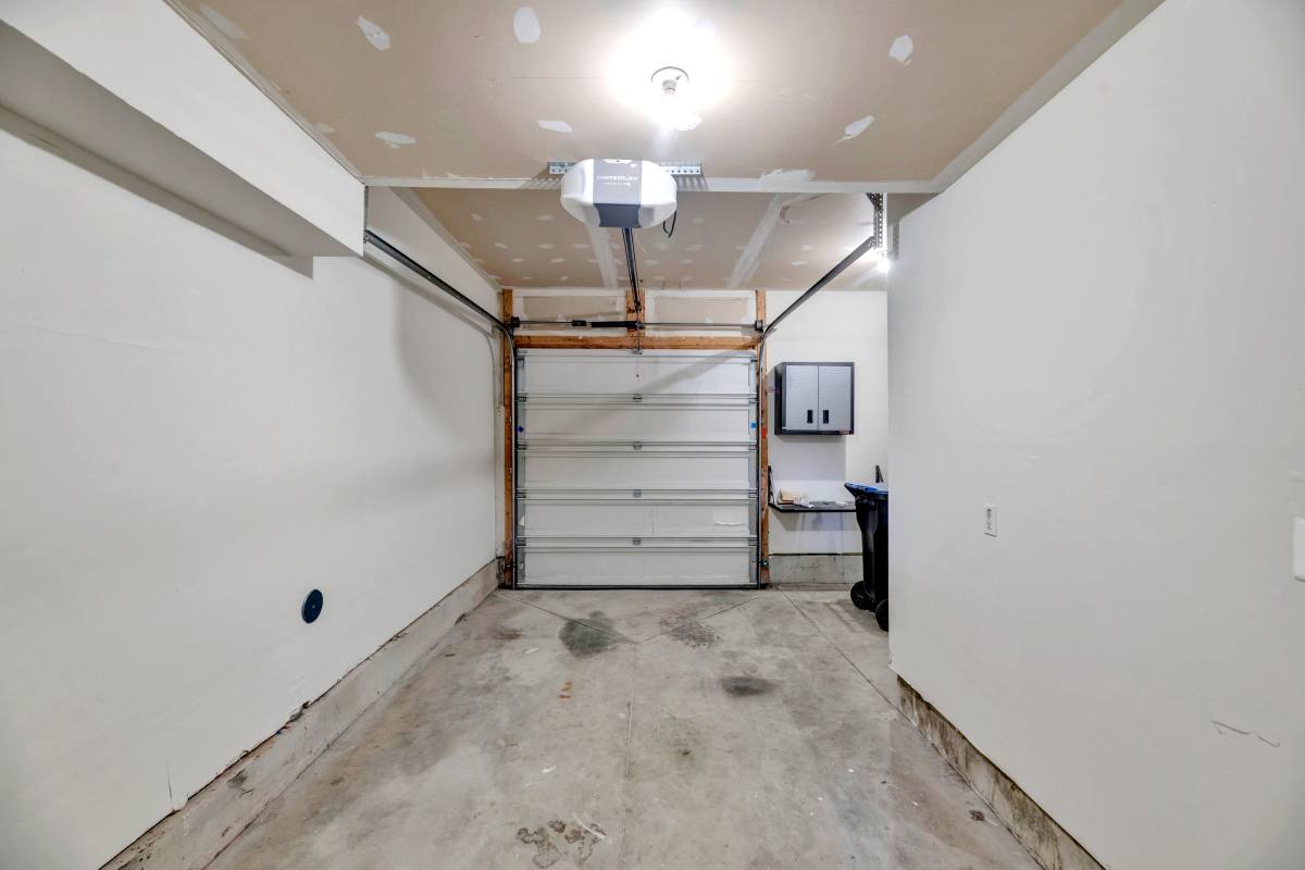 Townhouse for rent at 4287 S Capitol St SW, Washington, DC 20032