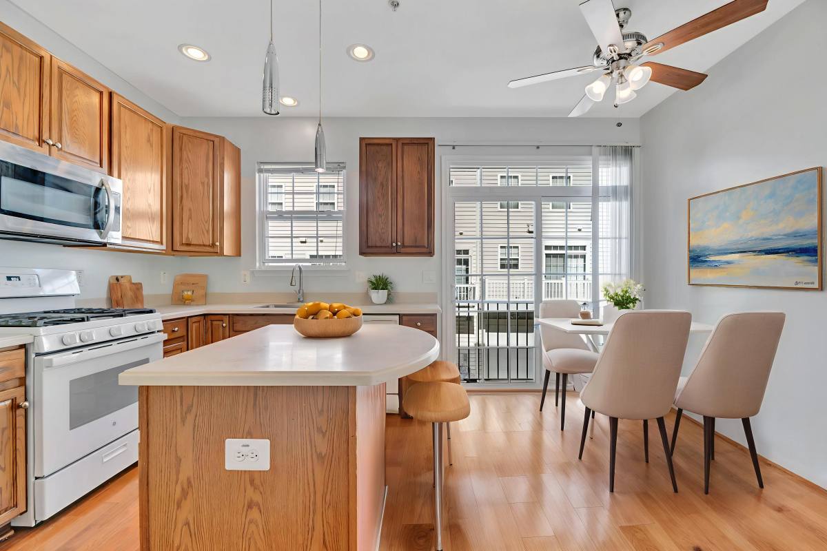 Townhouse for rent at 4287 S Capitol St SW, Washington, DC 20032