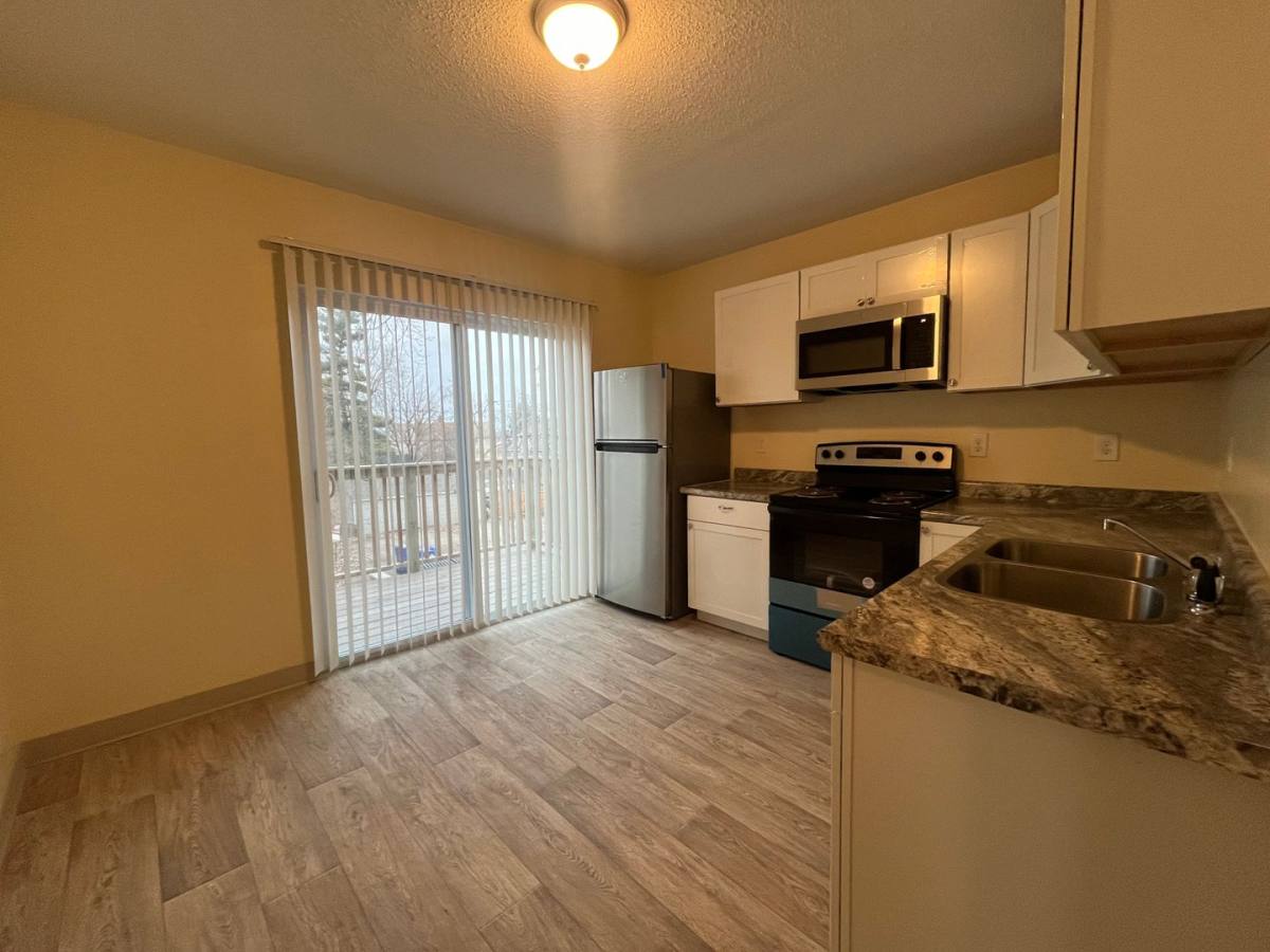Apartment for rent at 595 Park St, Saint Paul, MN 55103