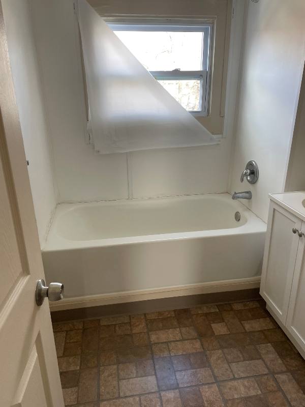 Apartment for rent at 334 Robbins Ave #334, Niles, OH 44446