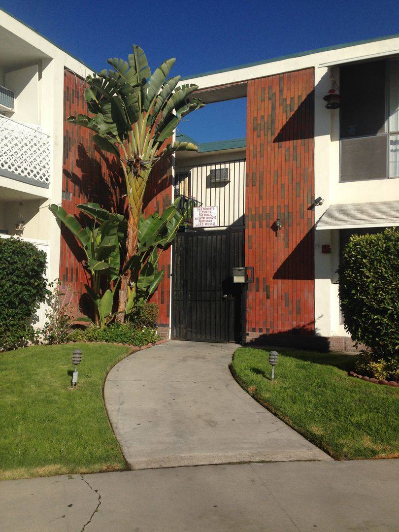 Apartment for rent at 8377 Northgate Ave, Canoga Park, CA 91304