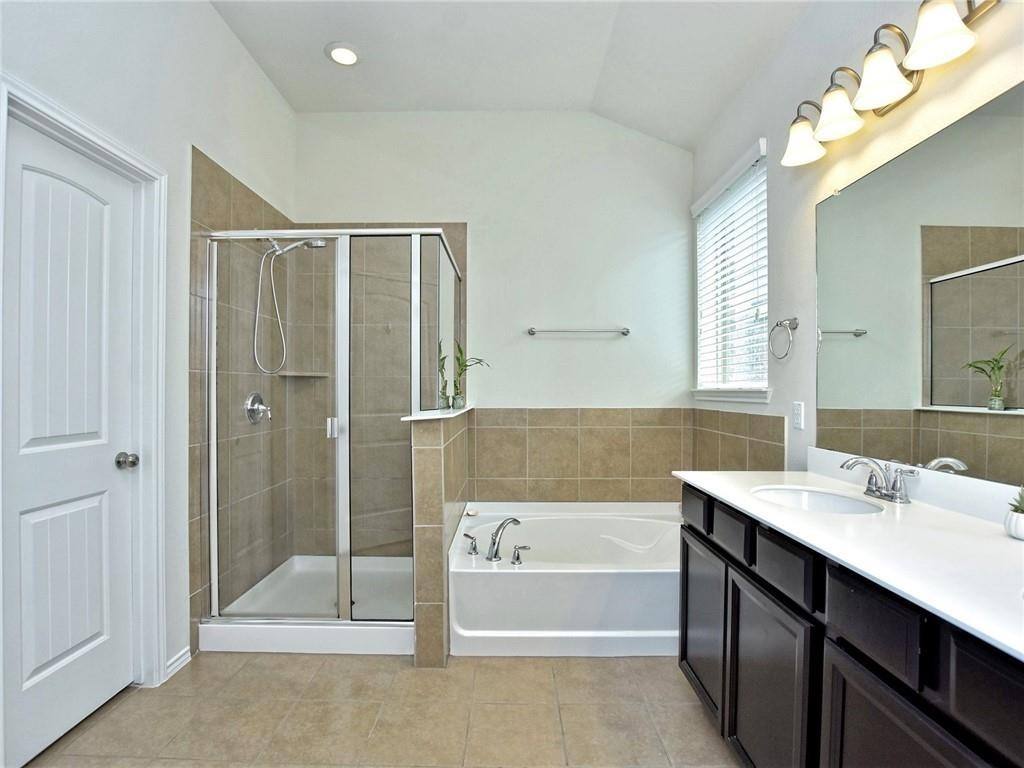 Apartment for rent at 305 Methodius Dr #305, Hutto, TX 78634