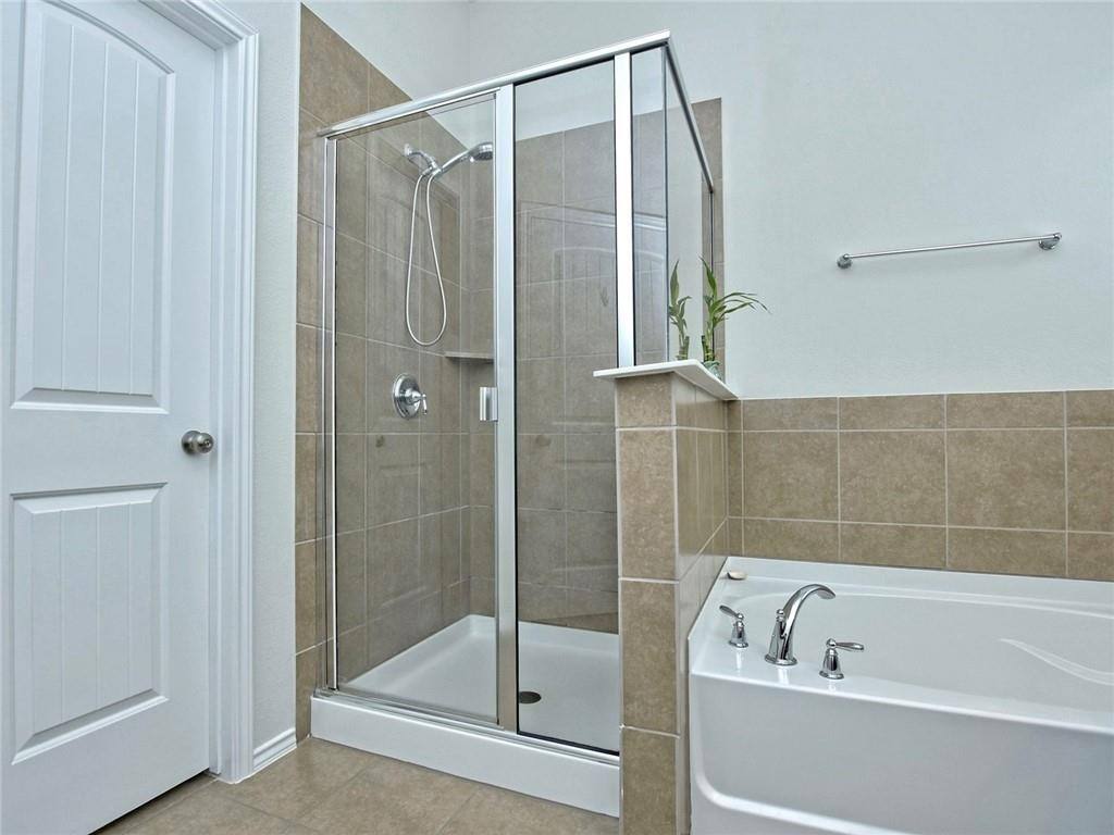 Apartment for rent at 305 Methodius Dr #305, Hutto, TX 78634