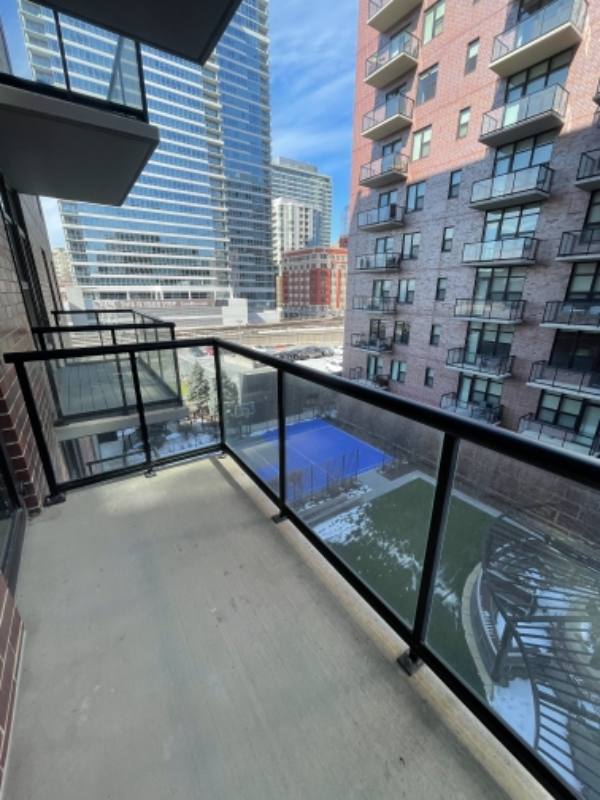 Apartment for rent at 883 S Clark St, Chicago, IL 60605