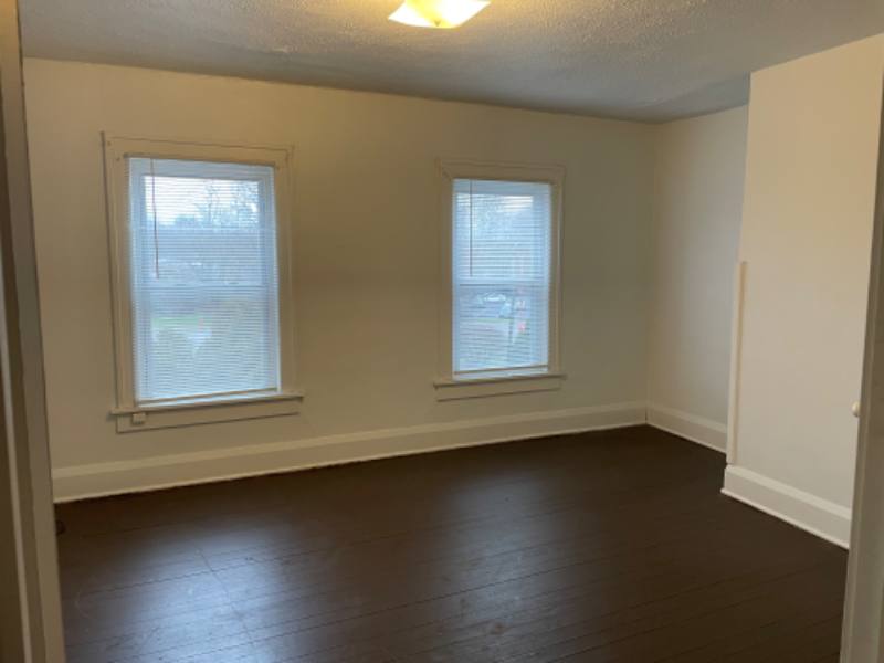 Apartment for rent at 5 Circle St #5, Niles, OH 44446